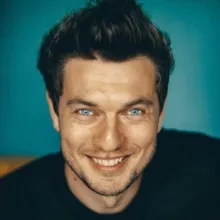 Андрей Степанов