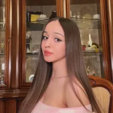 Glamour Avenue by Alina