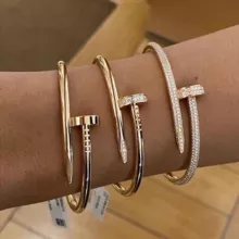 Часы и украшения Works