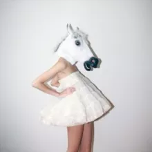 Кінь в пальто від Гуччі