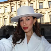 Маша познаёт Мир