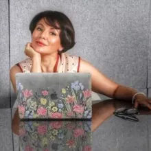 Доктор Лена Сатирова