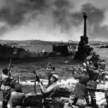 На свяZи СеVастополь