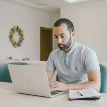 "Lance ton business rentable en 90 jours sans sacrifier tes valeurs"