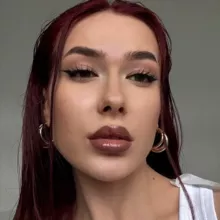 Лера мурлычет