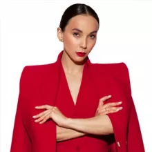 Саша Бунаева