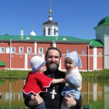 Священник Александр Востродымов