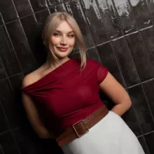 Nadya Fridman travel & life