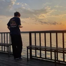 я влад комаров