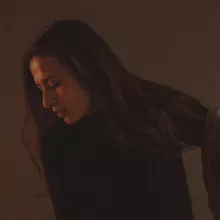 Яшникова здесь