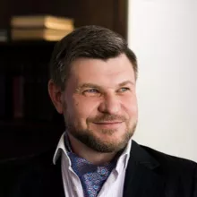 Александр Шарапов