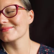 Женщина, продавай