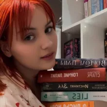 Я Наталя и я читаю📖