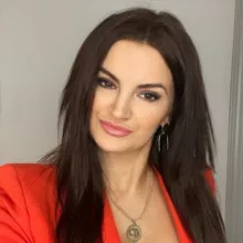 Мастер метафор Ольга Наумова. Женский клуб.