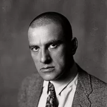 Искандер Ядгаров