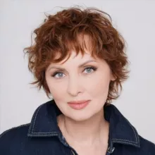ЕЛЕНА КСЕНОФОНТОВА