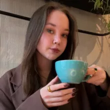девушка со страниц книг