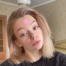 Кэрри про шмотки болтает!! 🤍🩰