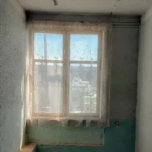 Вікно і олівці