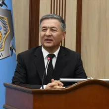 Komil Sindarov detektiv asarlari