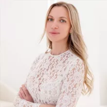 Анна Стародумова
