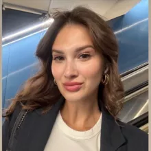 Arina / English teacher 👩🏽‍🏫