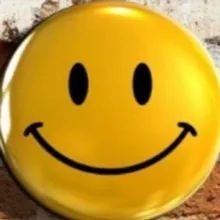 Смайл играет 😎