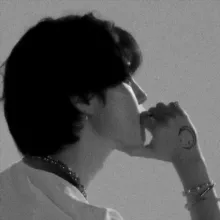 От луны и обратно 🌙 MUSE 💛🩵 Чимин – JIMIN ENDED KPOP First Korean/K-Pop soloist in history to debut at #1 on the HOT 100 🥀