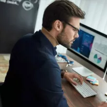 Антон Фролов