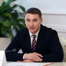 Денис Полюбин