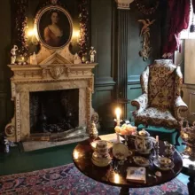 Антикварная мебель