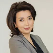 D.Tokmurzina_life & business