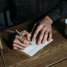 Актуально, мелким почерком