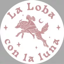 La Loba con la luna