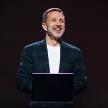 Александр Неретин