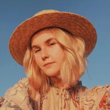 📕 𝙻𝙸𝚂𝙸𝙲𝙷 𝙳𝙸𝙰𝚁𝚈