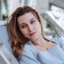 Стейси между делом