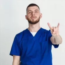 Доктор Марк Озолинь