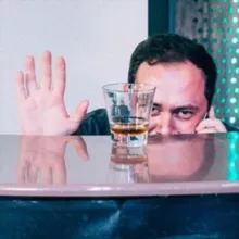 Ваших бьют!